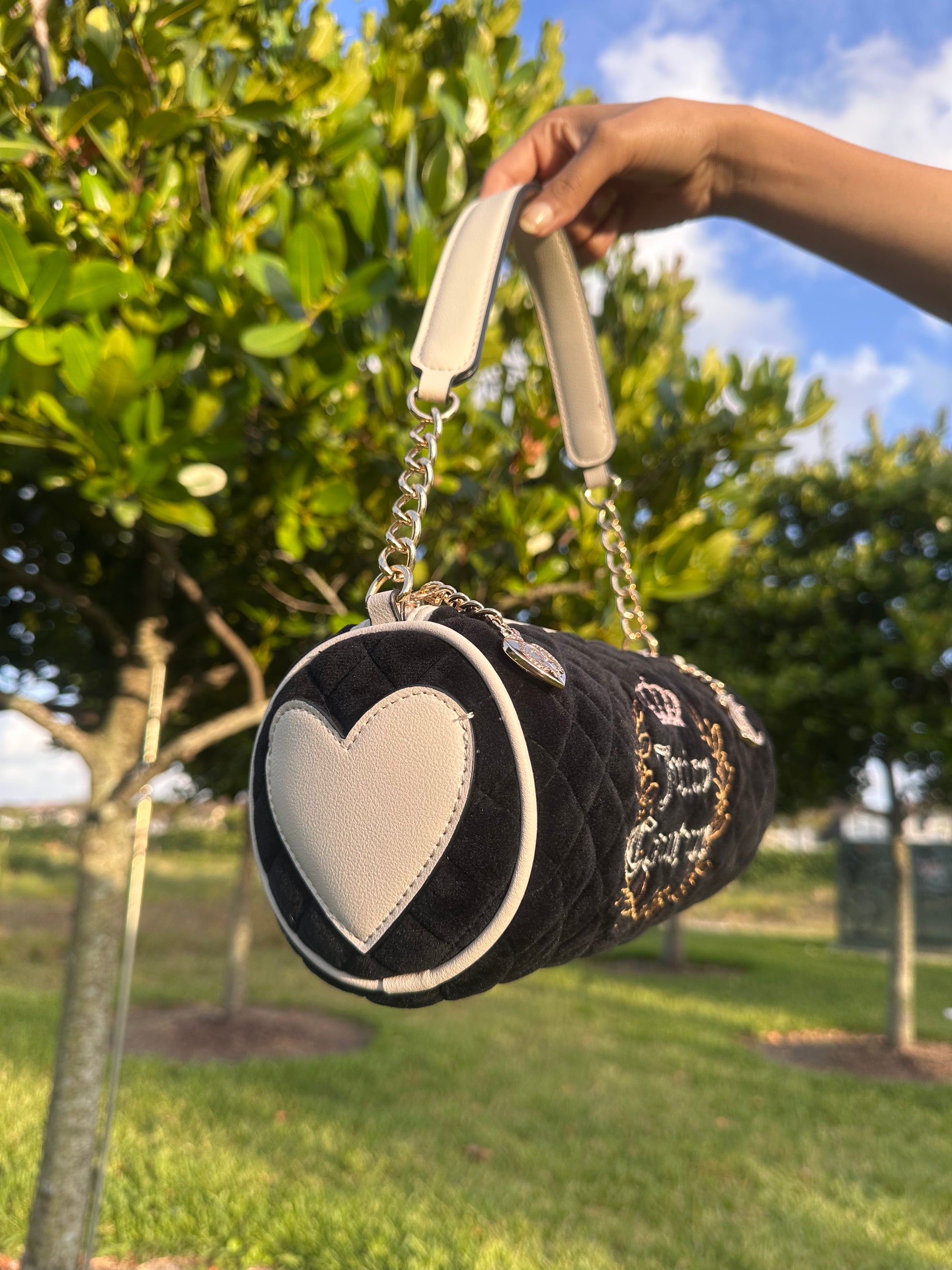 JUICY COUTURE BARREL BAG