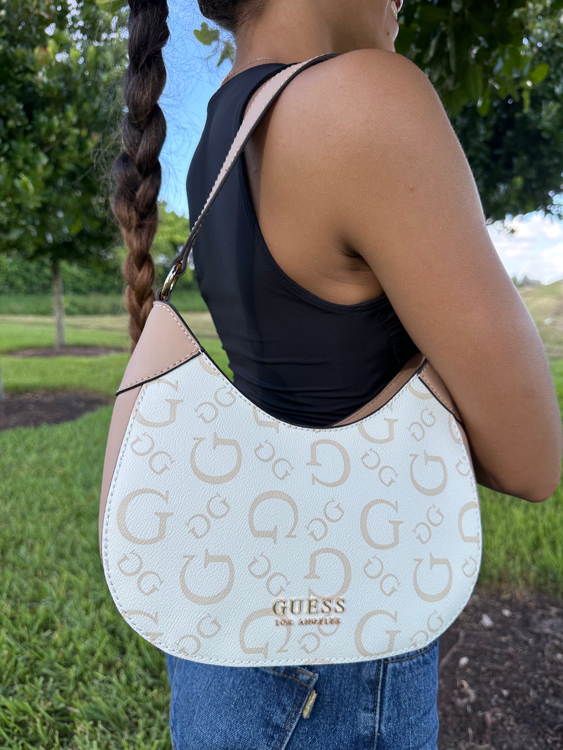 GUESS HALFMOON BAG