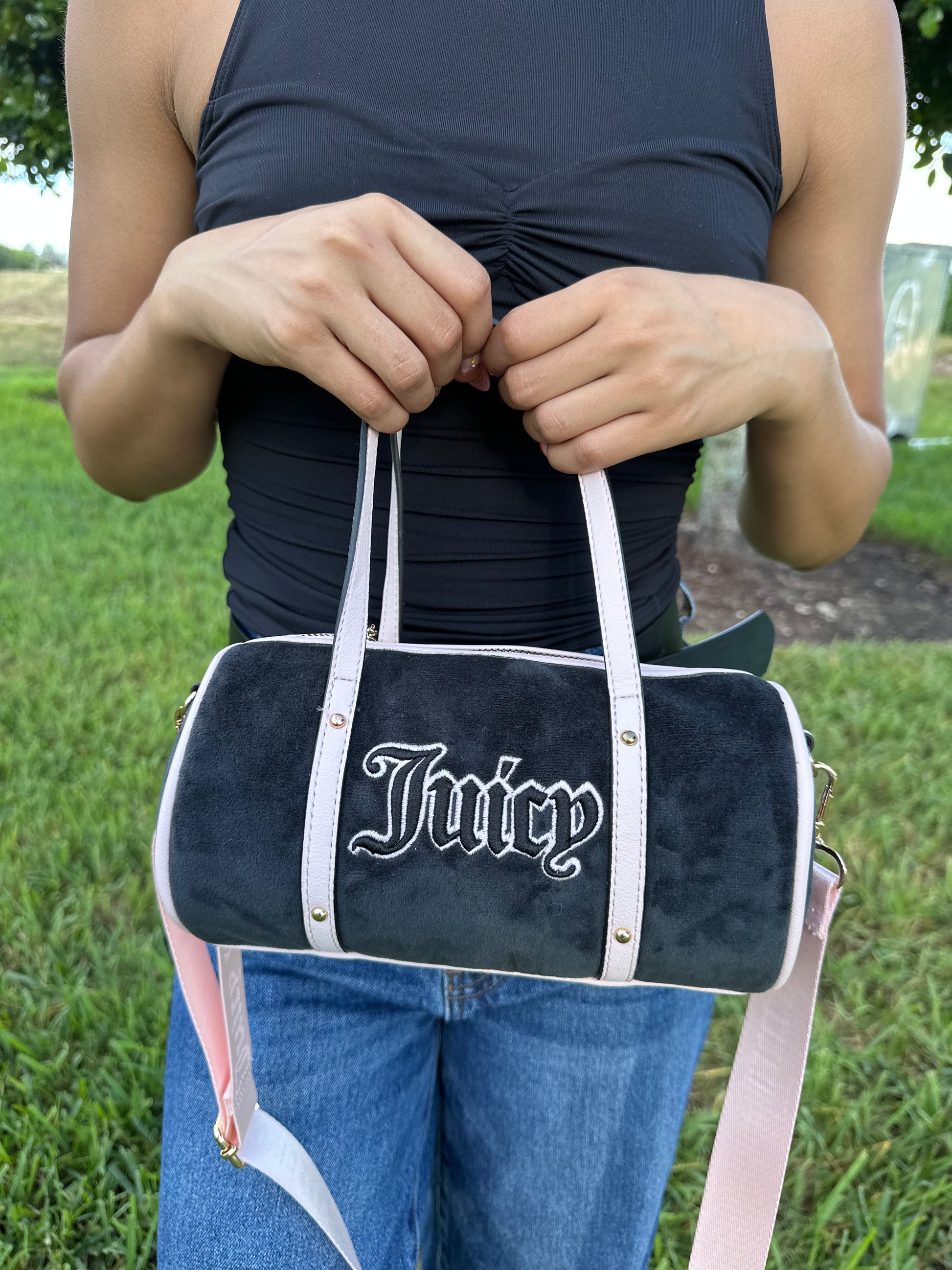 JUICY COUTURE BARREL BAG