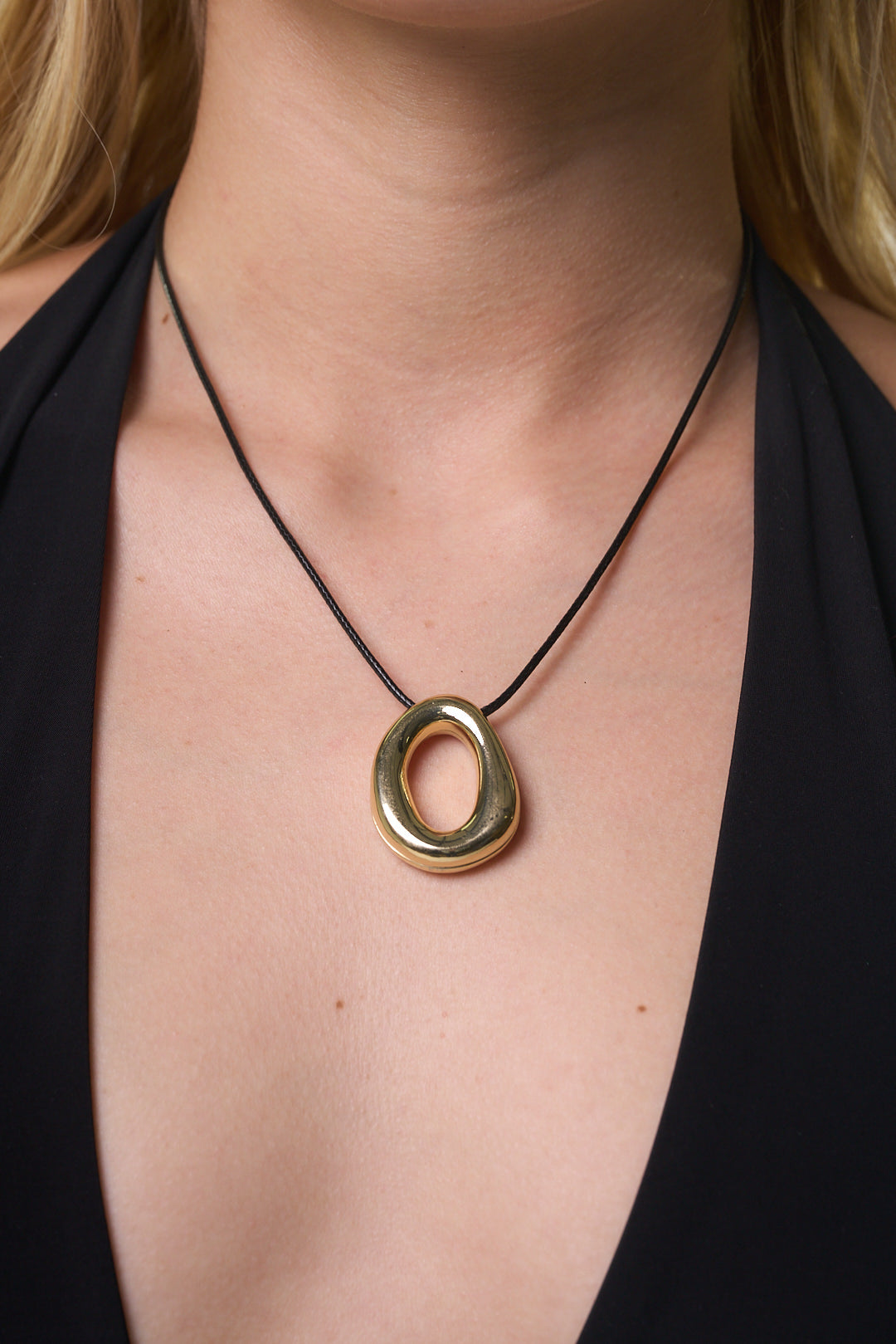 CAREY NECKLACE