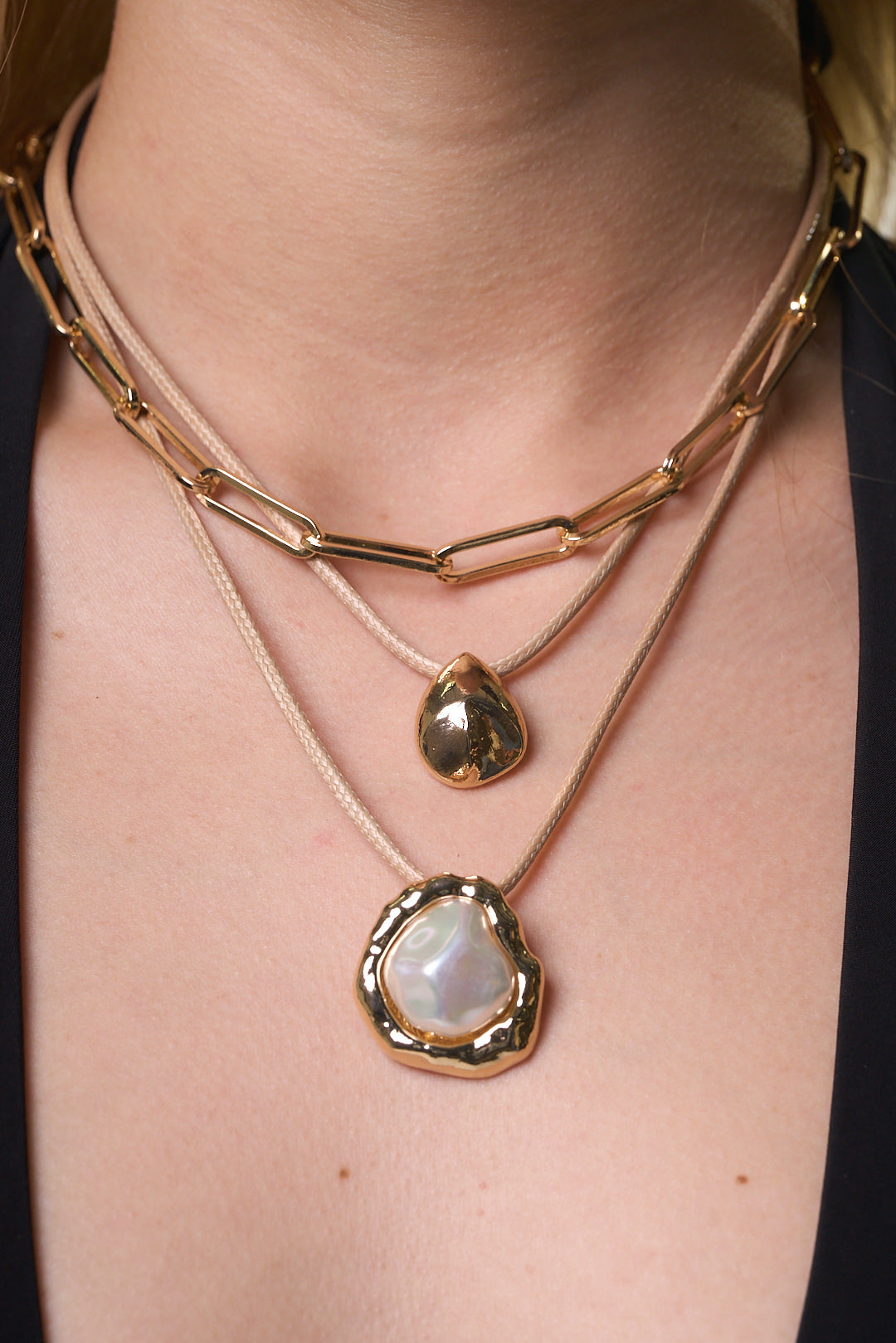 NIKI NECKLACE