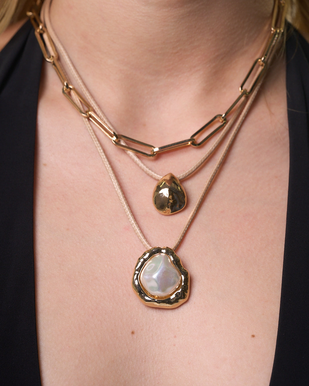 NIKI NECKLACE