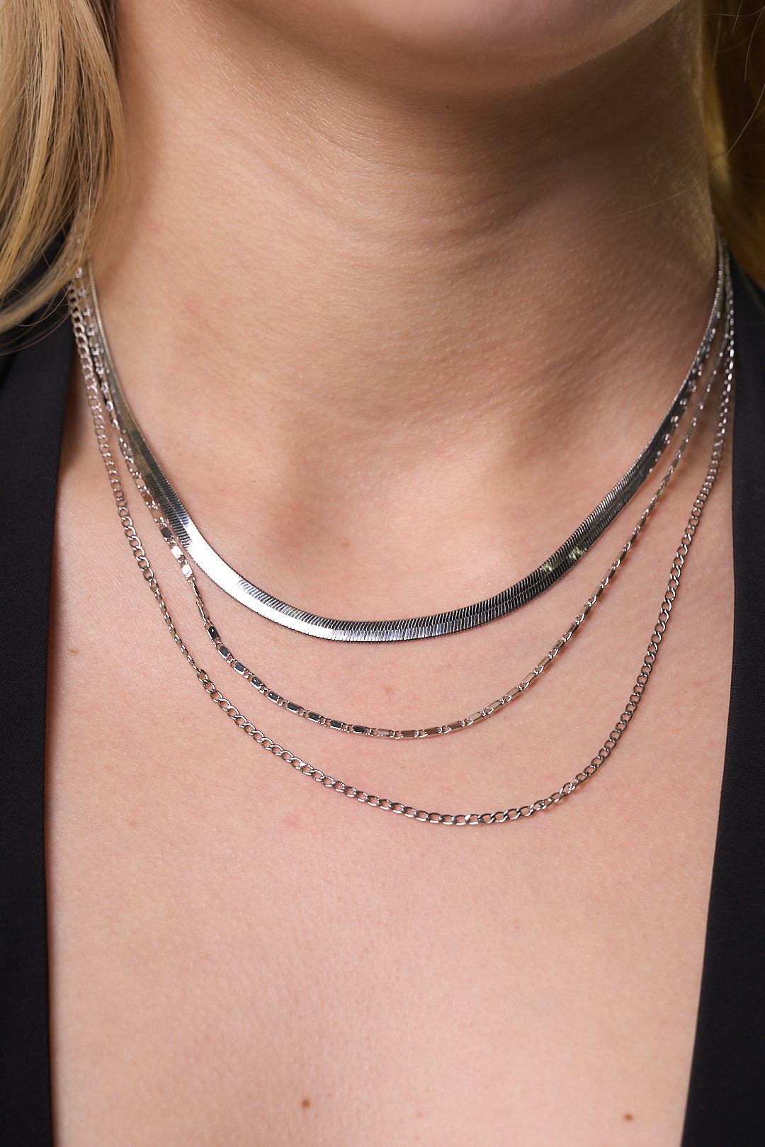 DAYSI NECKLACE