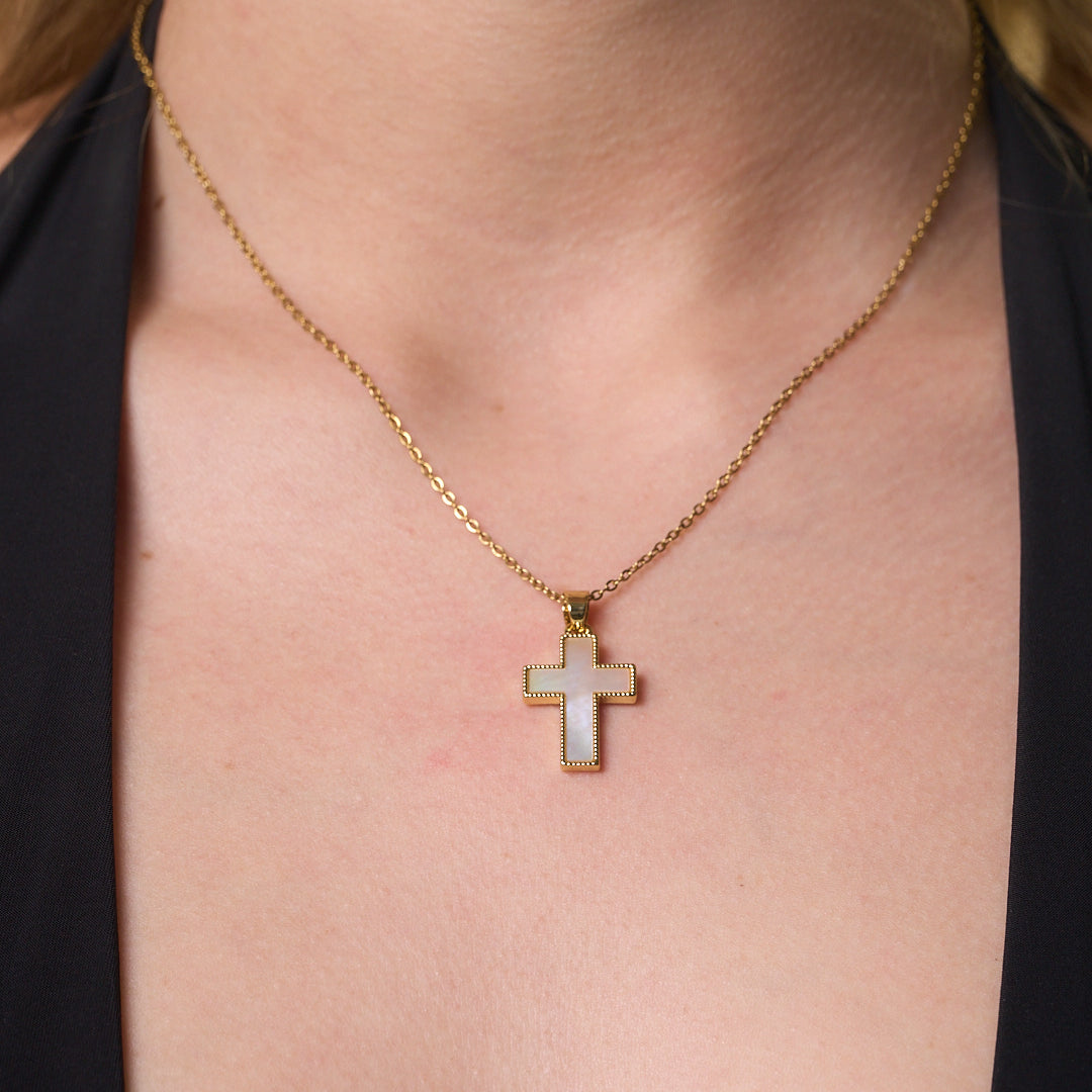CRUZ NECKLACE