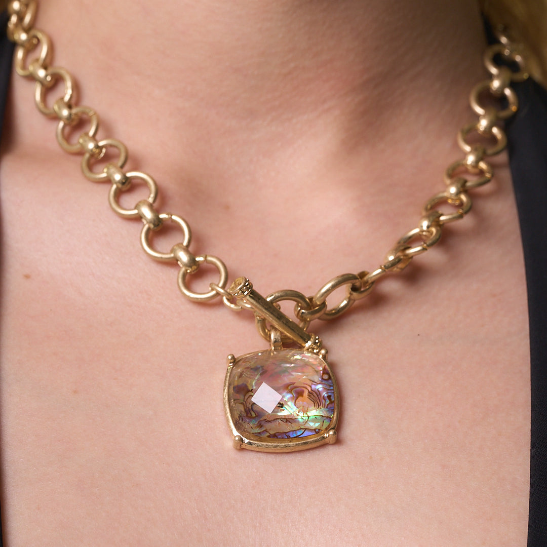 ARNEL NECKLACE