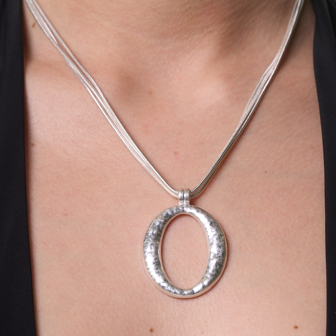 GiGI NECKLACE