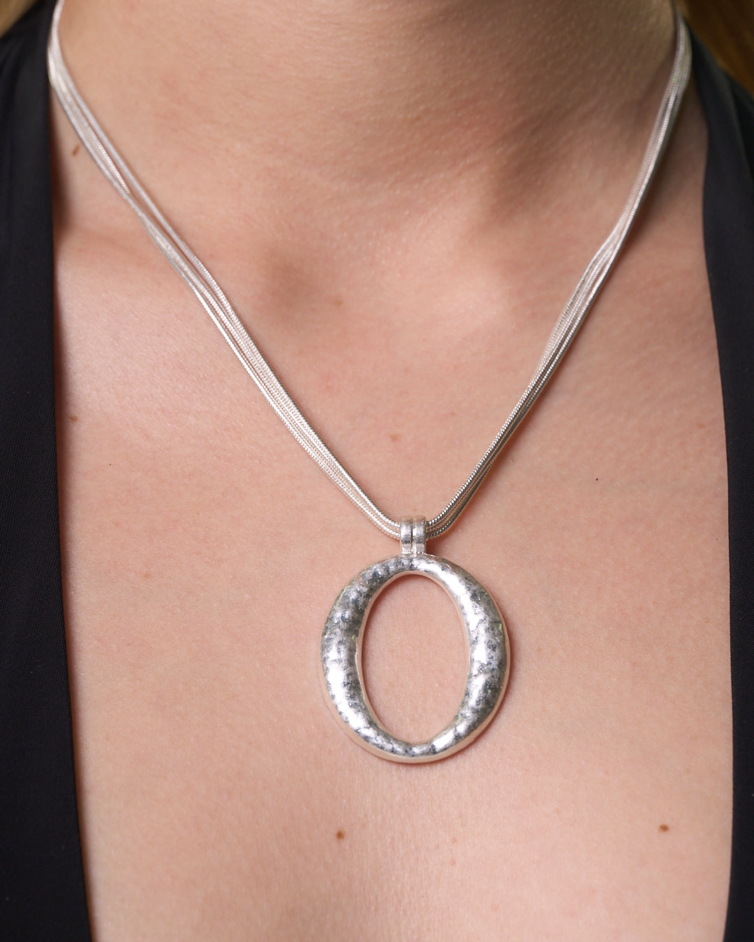 GiGI NECKLACE