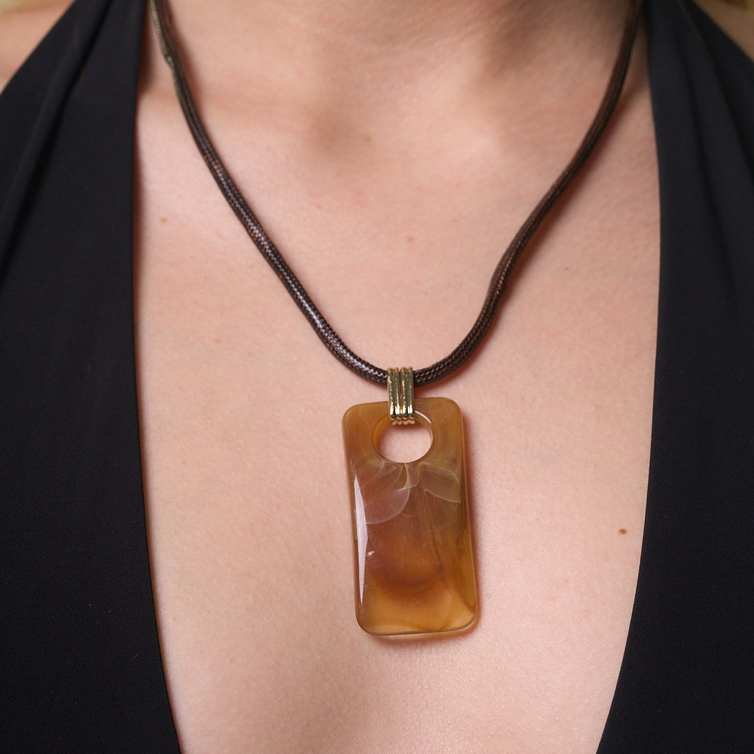 SULEY NECKLACE