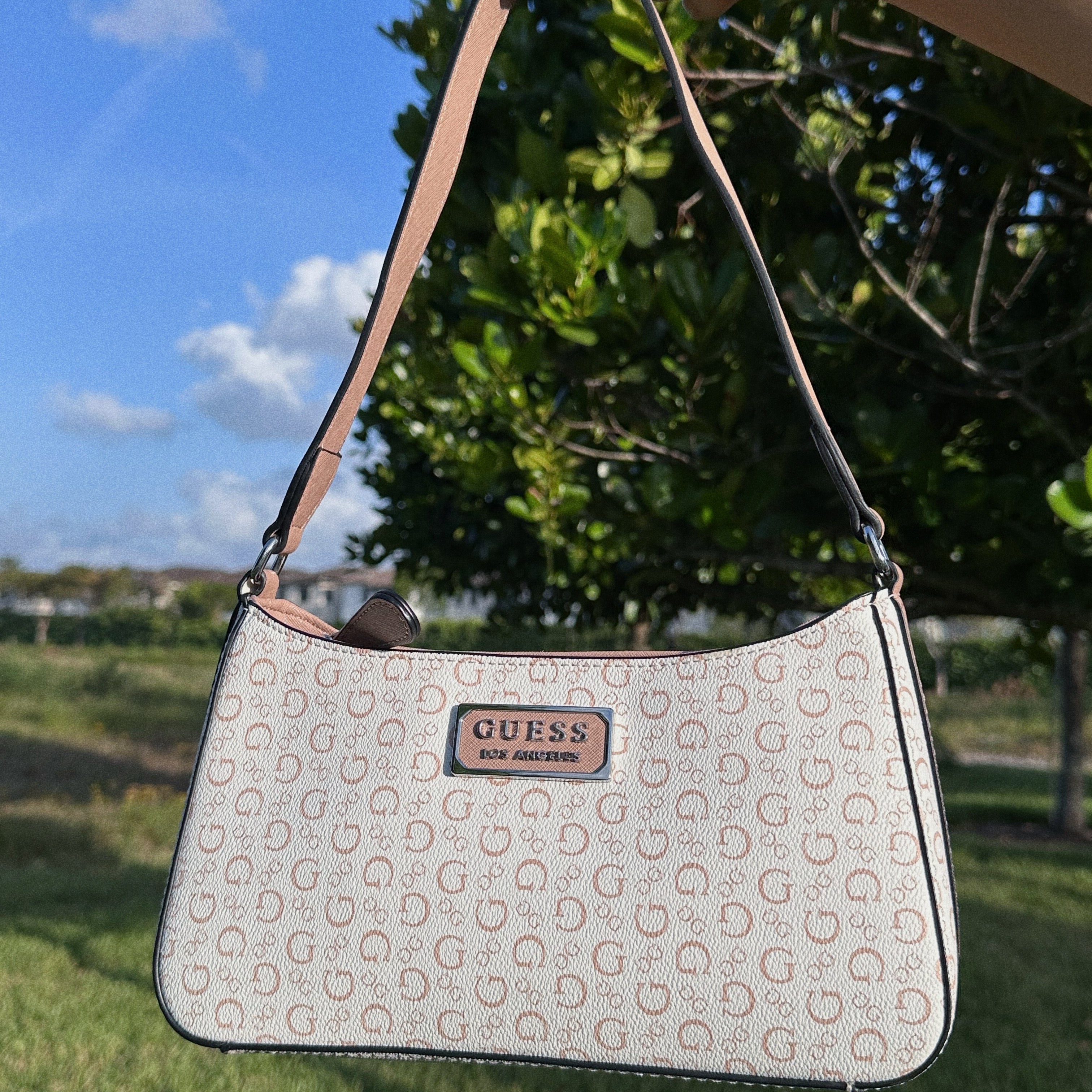 GUESS SHOULDER BAG