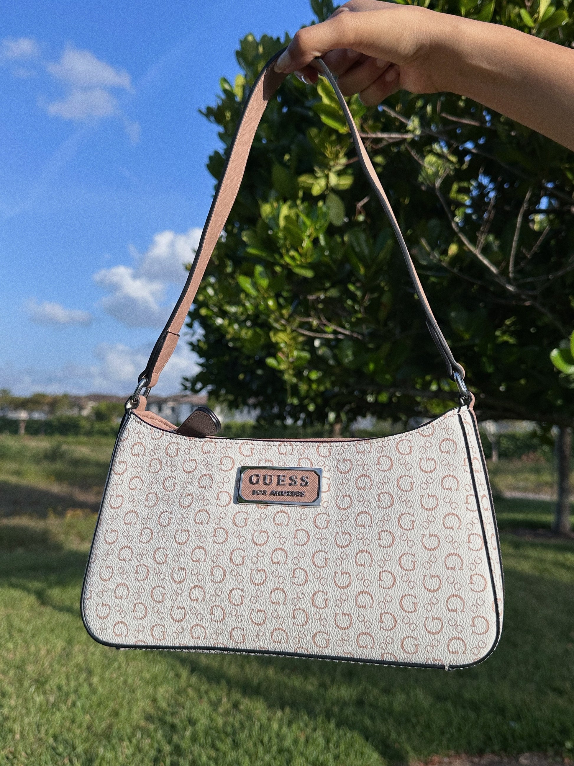 GUESS SHOULDER BAG