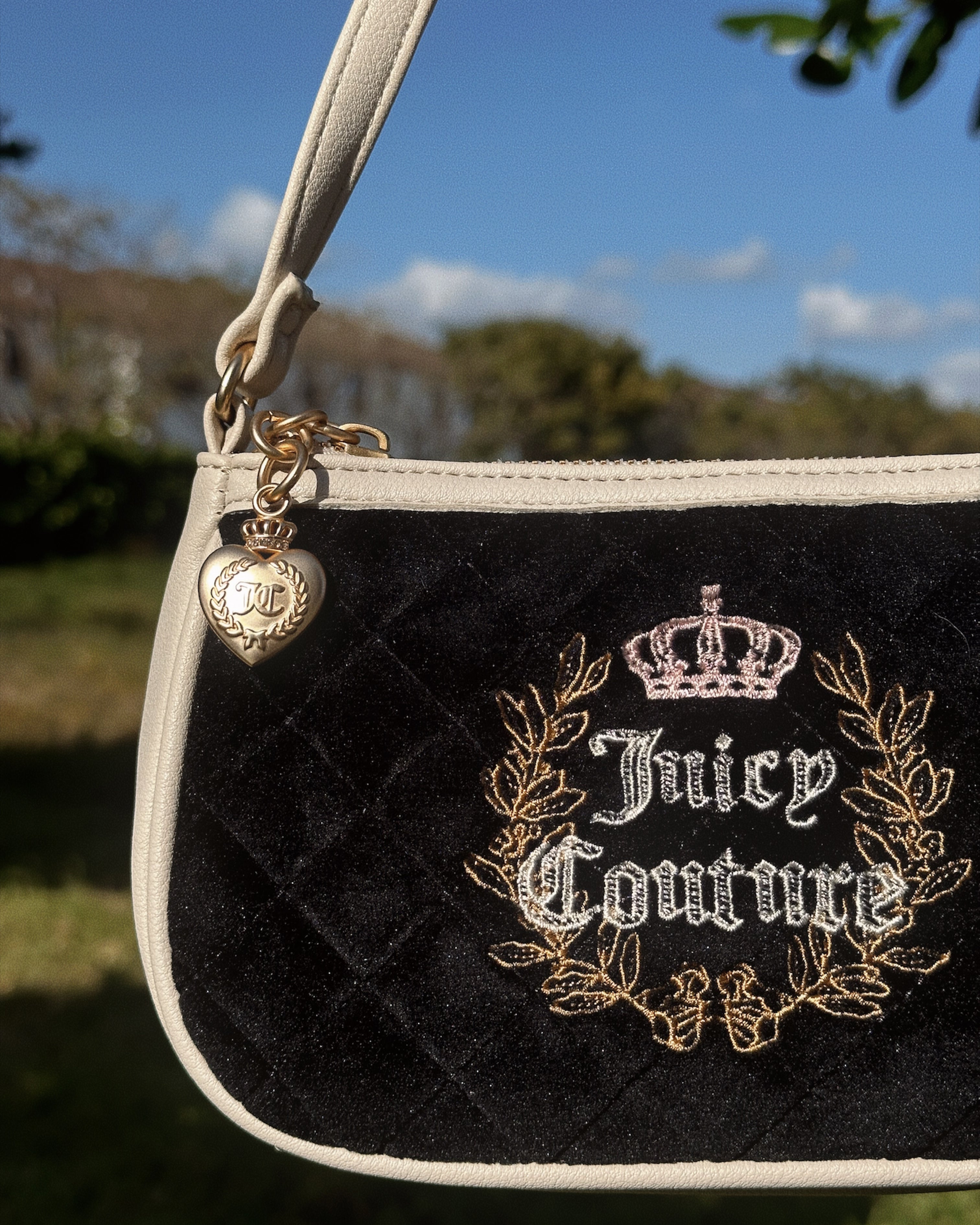 JUICY COUTURE MICRO SHOULDER BAG