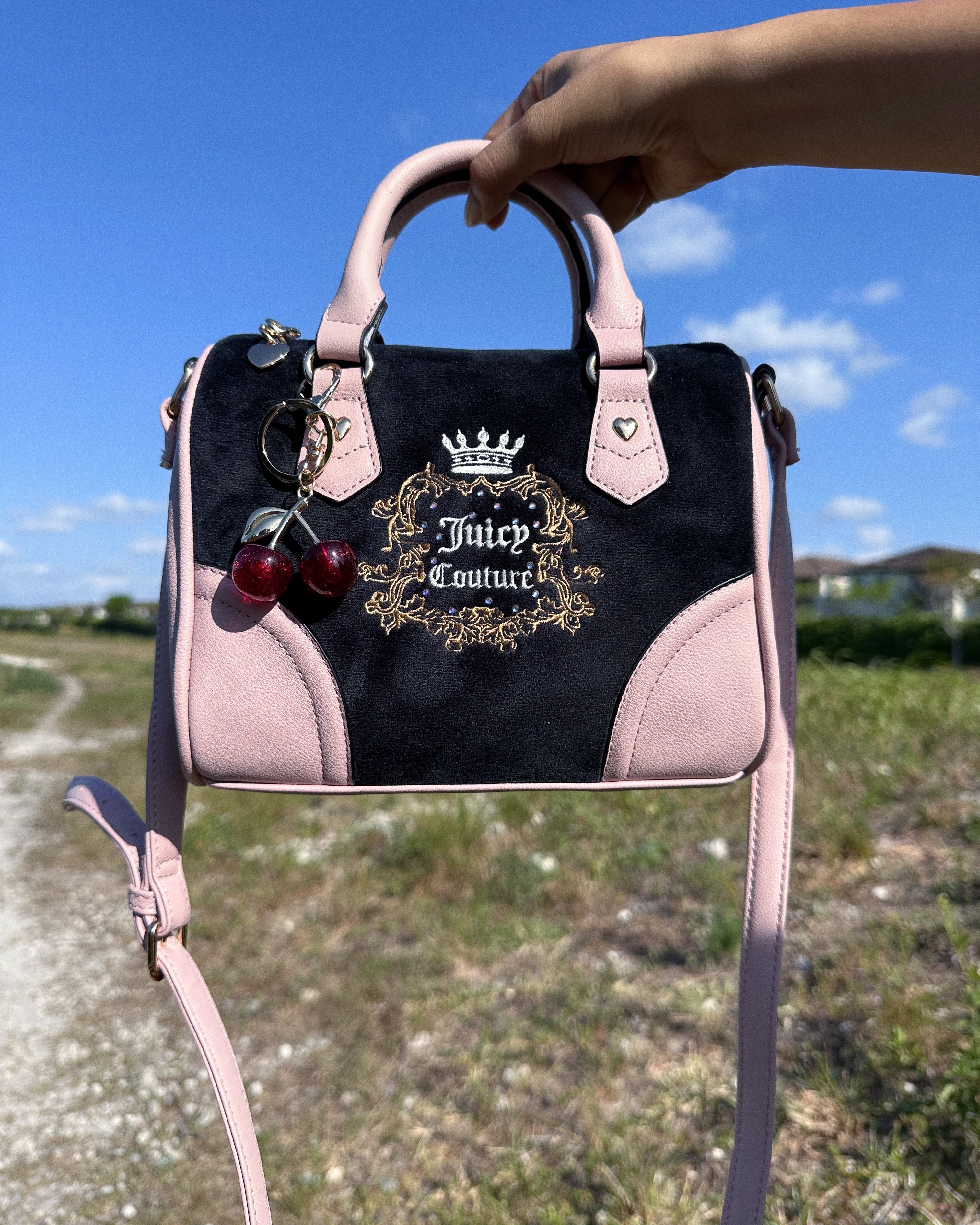 JUICY COUTURE SATCHEL BAG