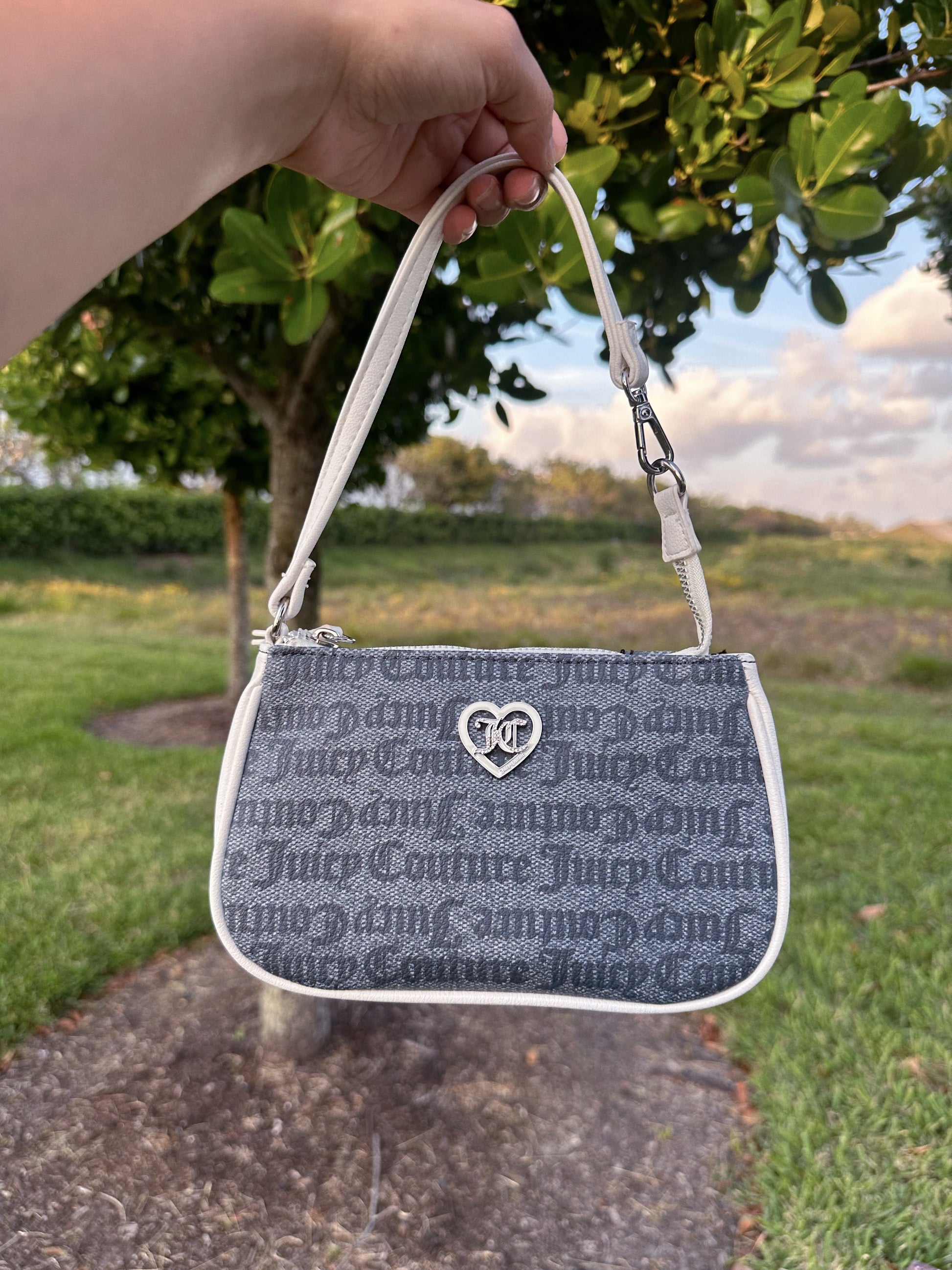 JUICY COUTURE MICRO SHOULDER BAG