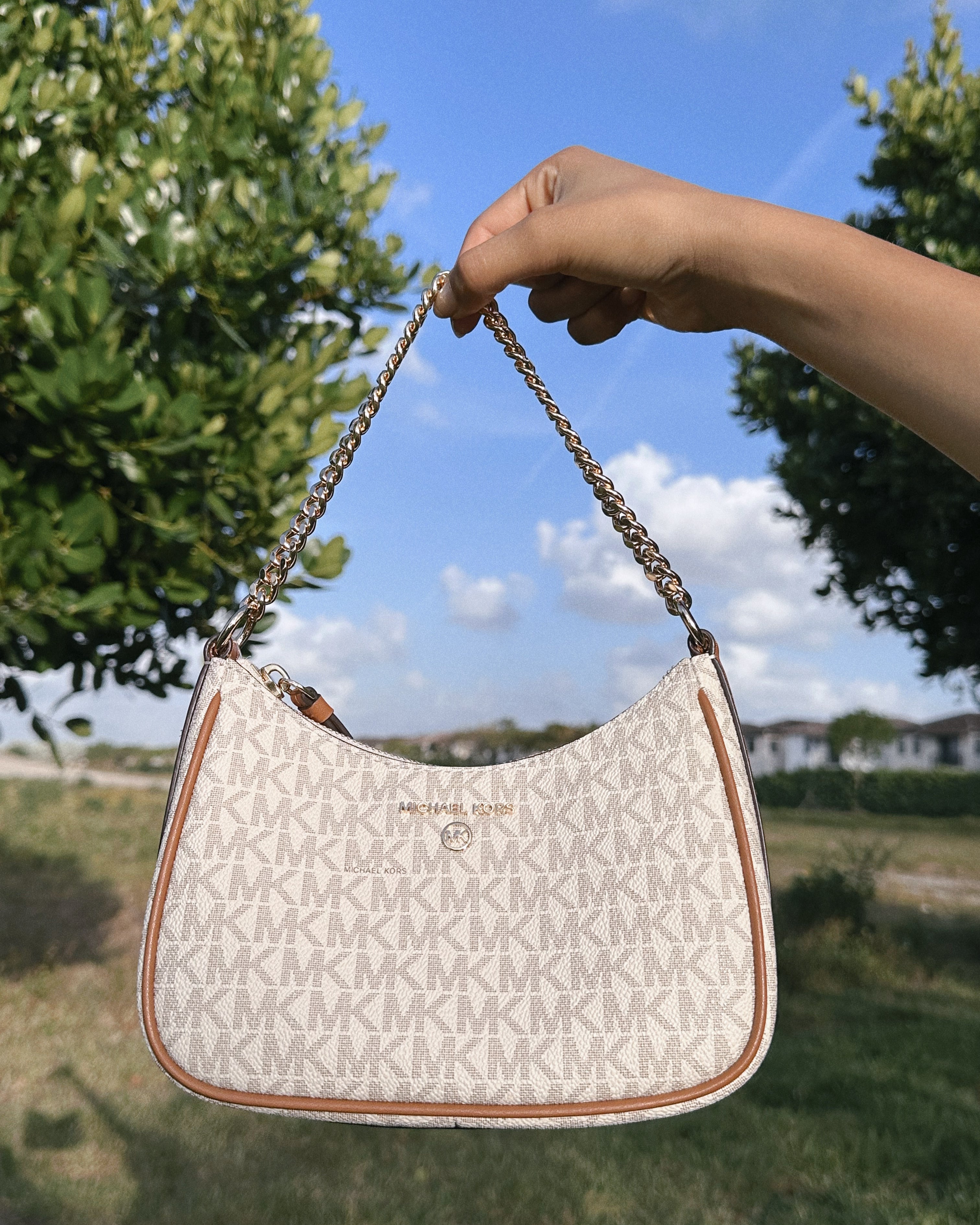 MICHAEL KORS SHOULDER BAG