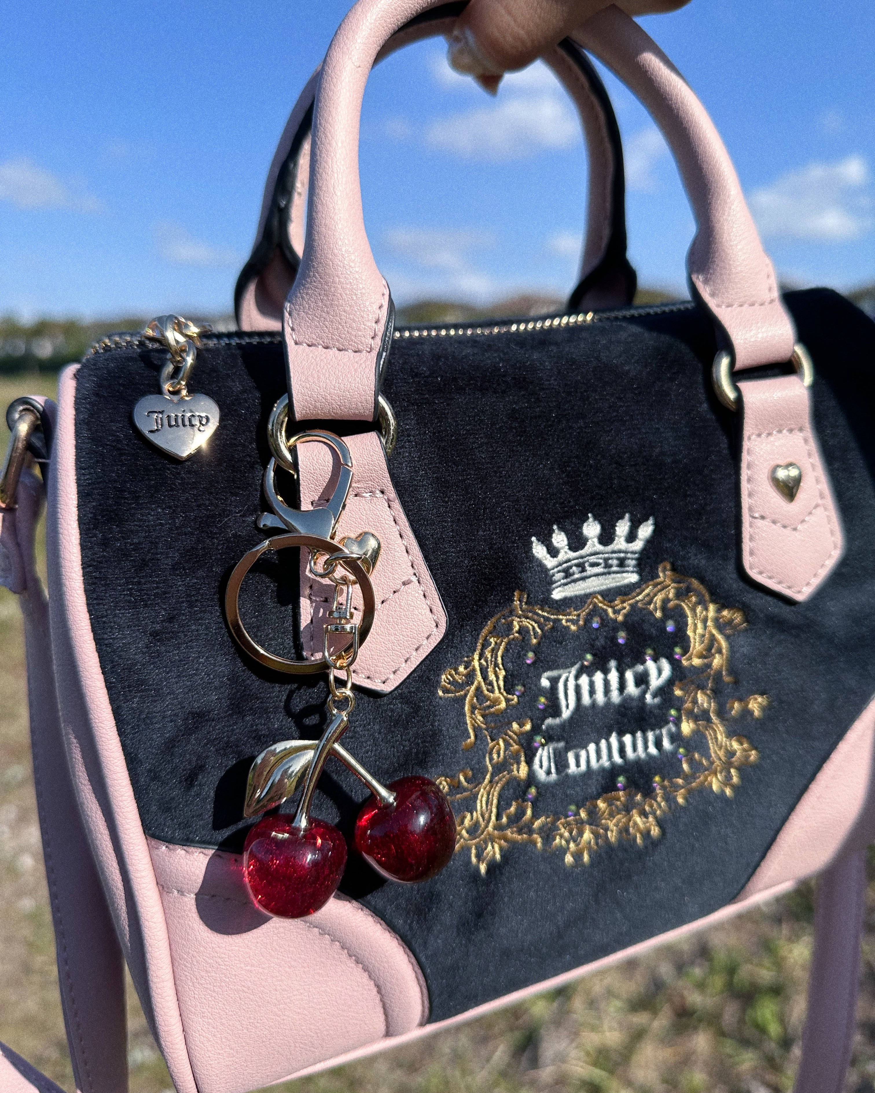 JUICY COUTURE SATCHEL BAG