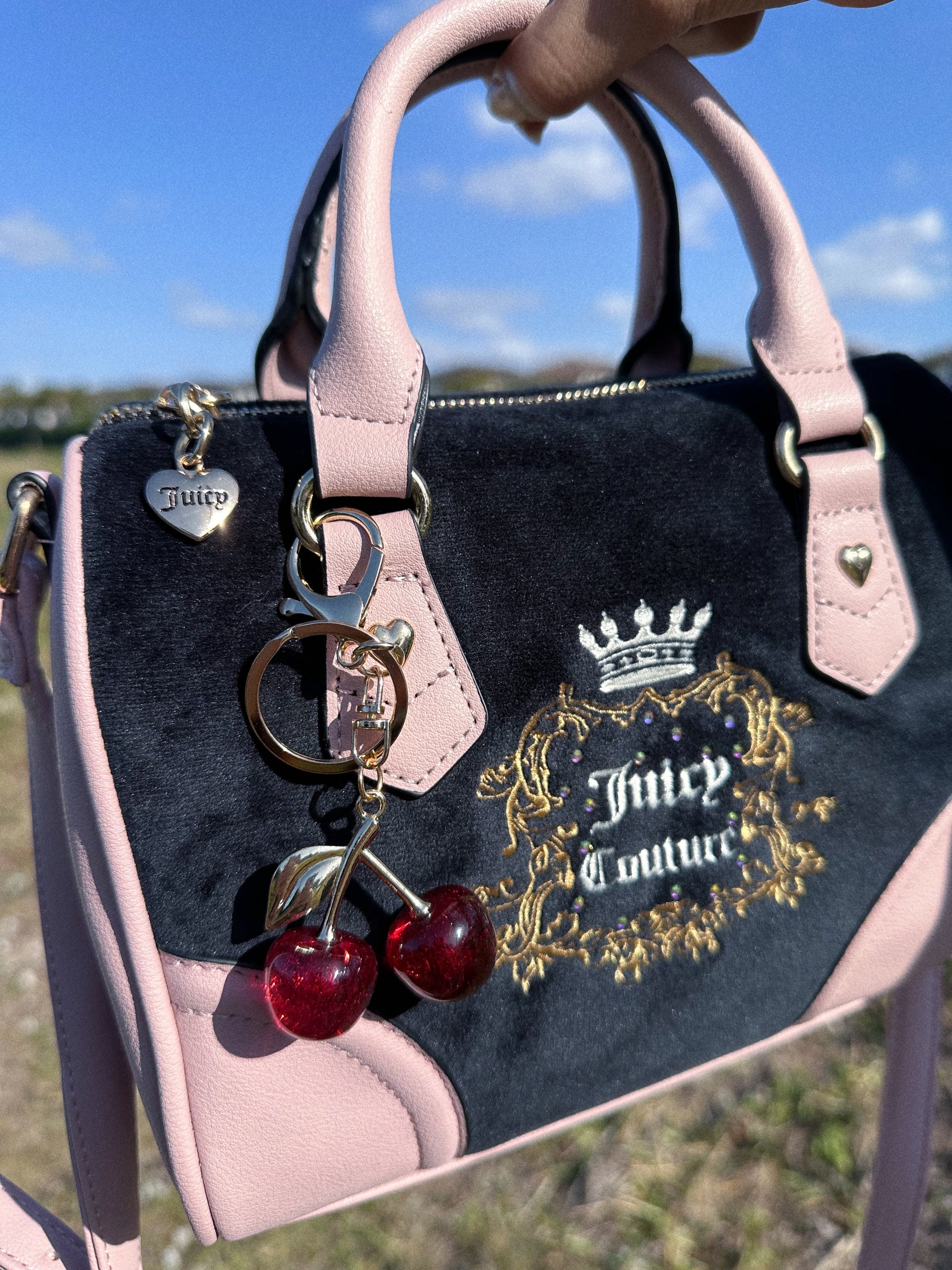 JUICY COUTURE SATCHEL BAG