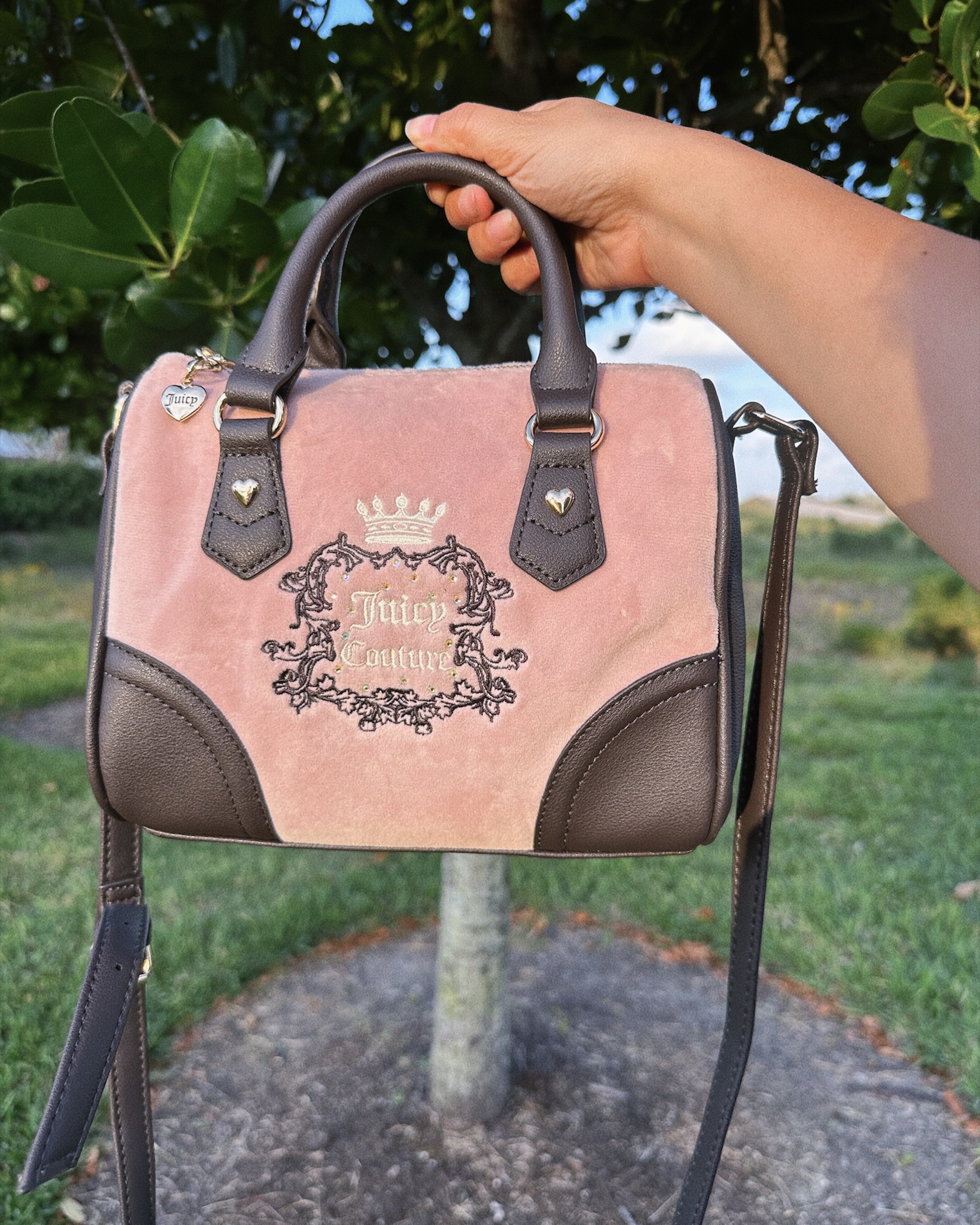 JUICY COUTURE SATCHEL BAG