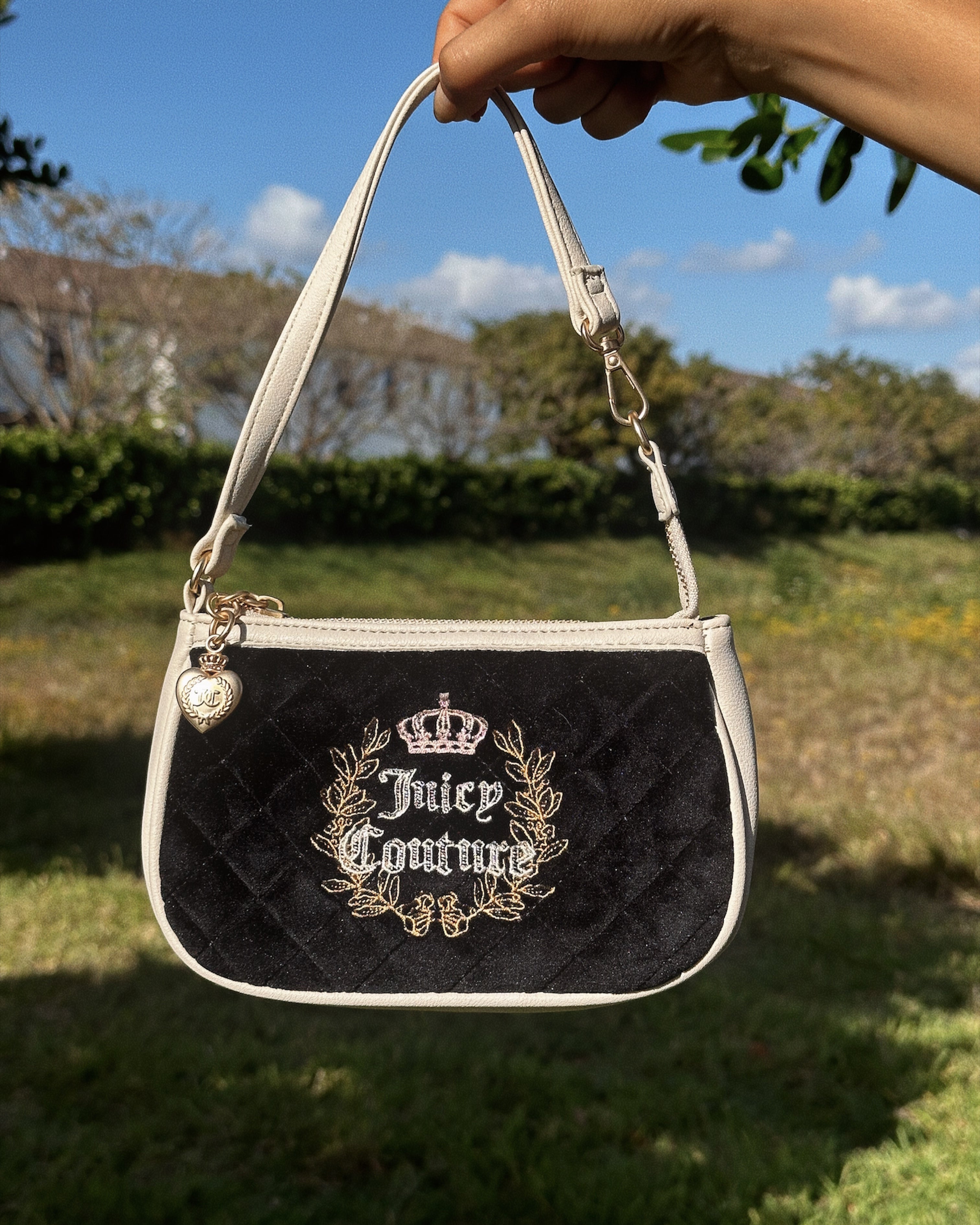 JUICY COUTURE MICRO SHOULDER BAG