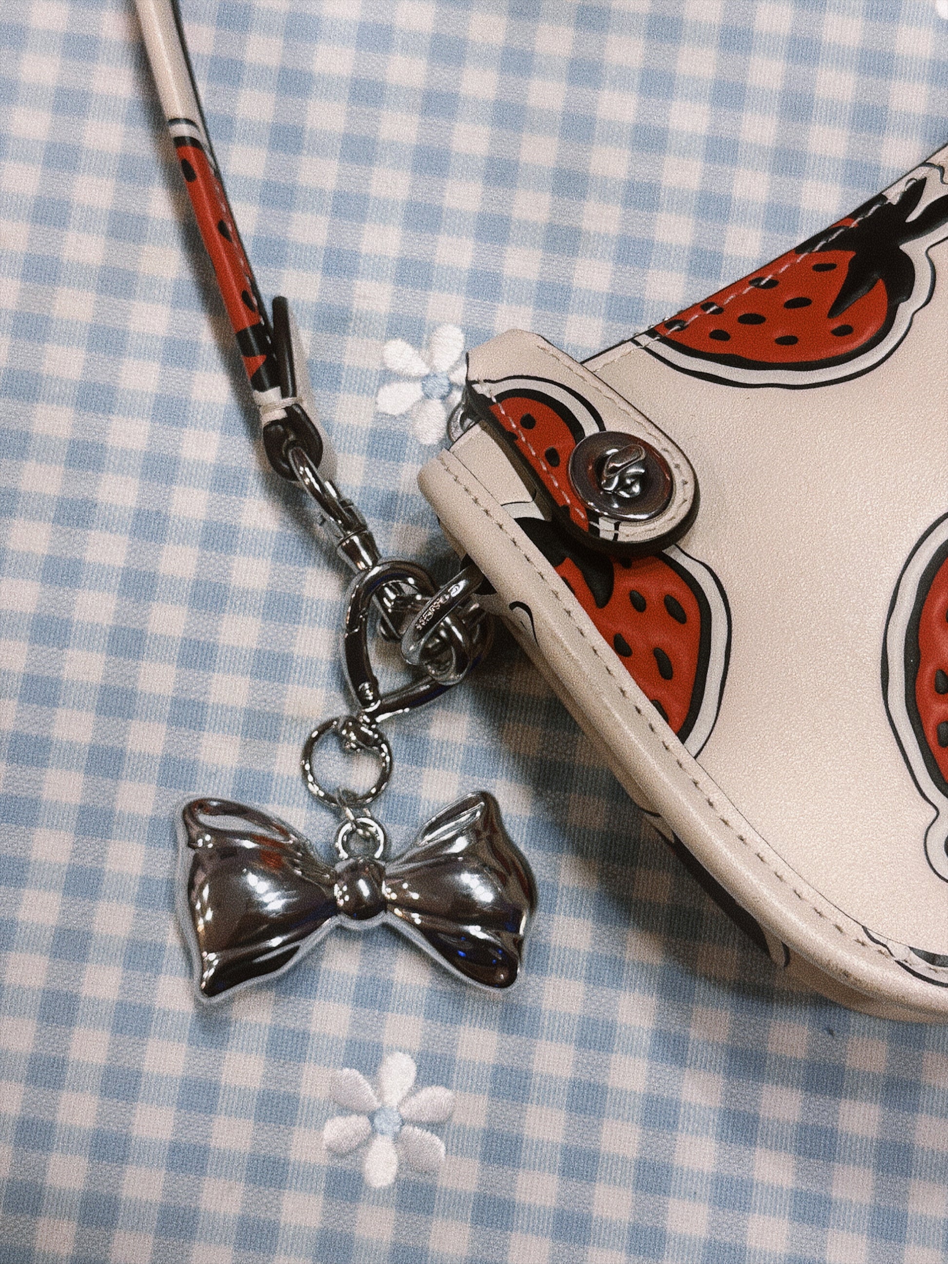 BOW BAG CHARM