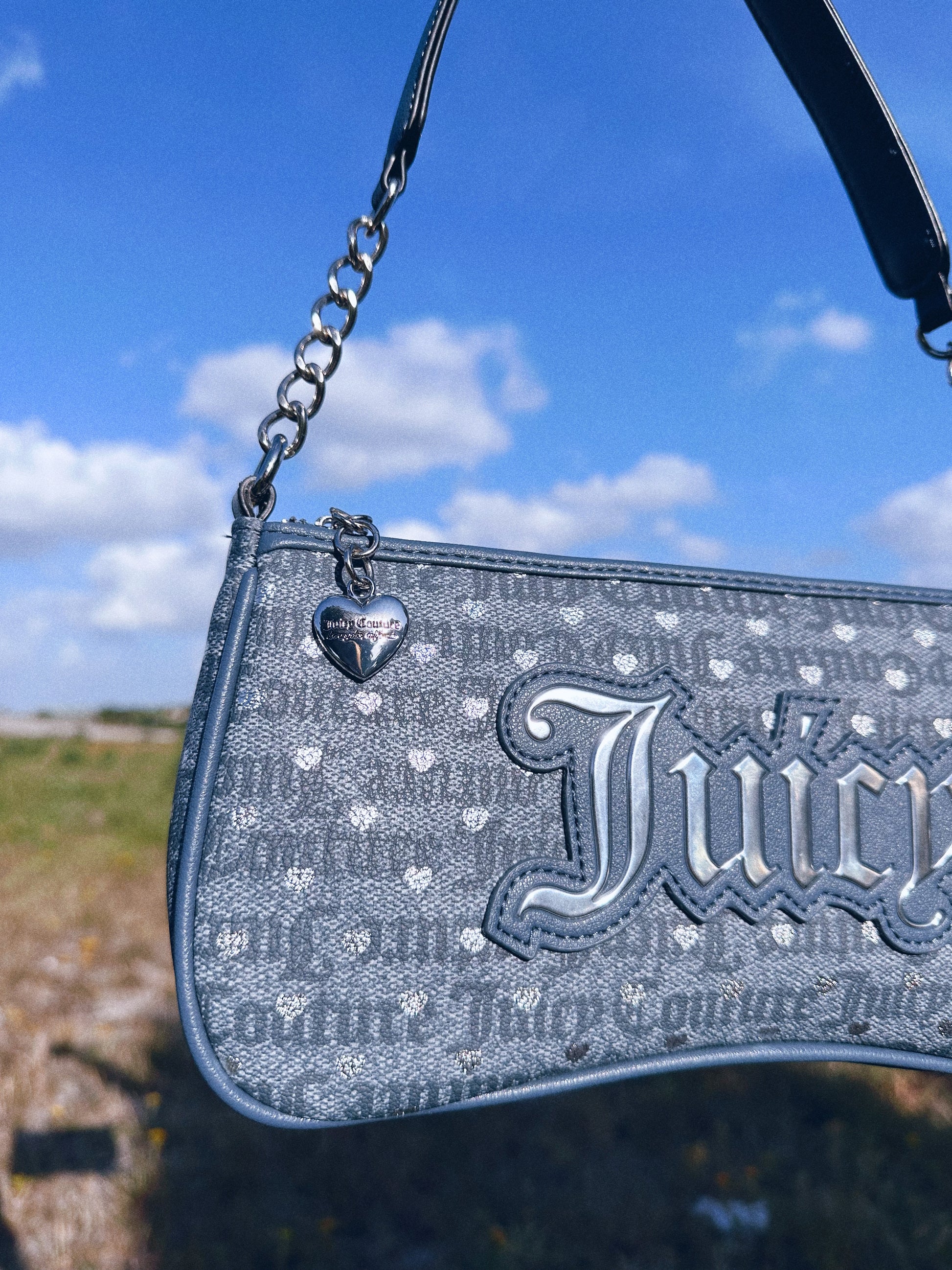 JUICY COUTURE BAGUETTE BAG