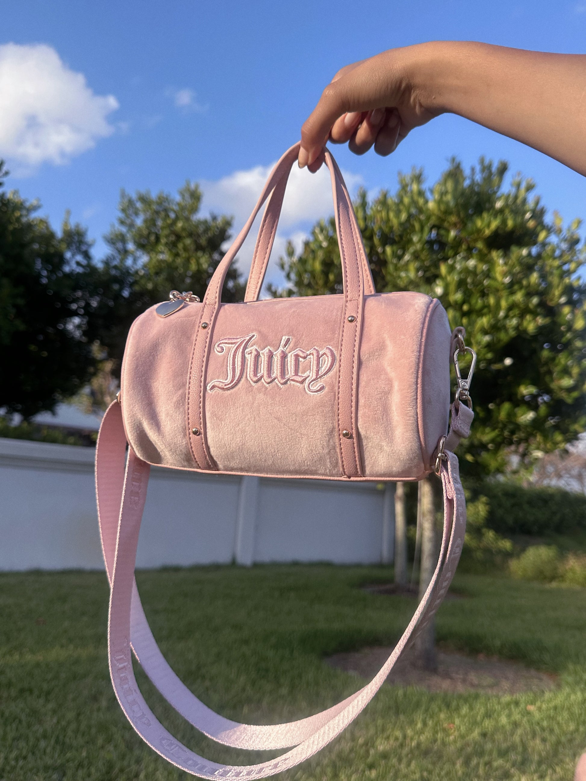 JUICY COUTURE BARREL BAG