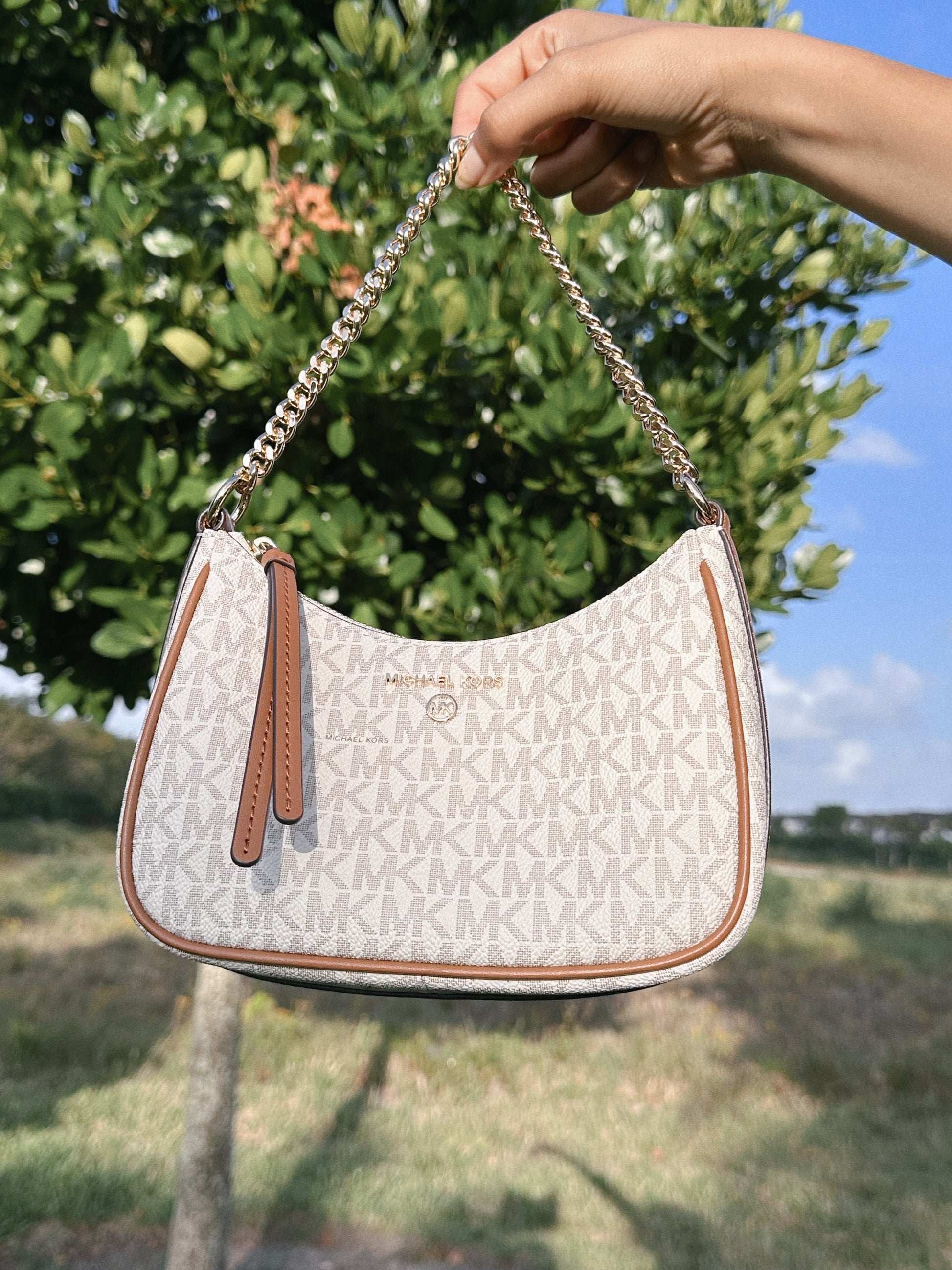 MICHAEL KORS SHOULDER BAG