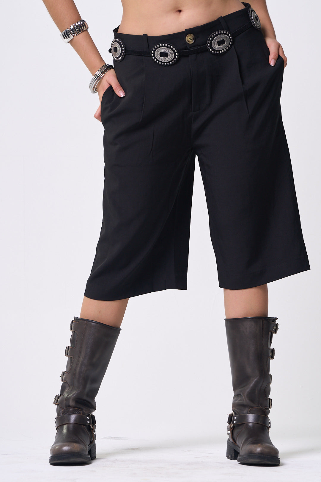 SALOMÉ SHORT