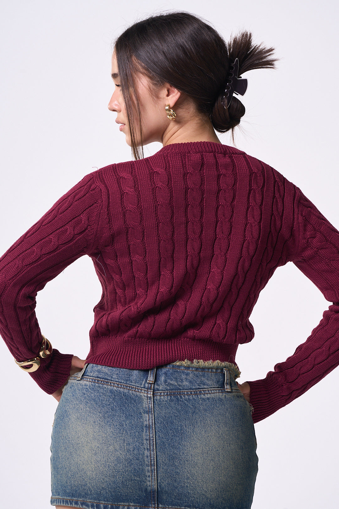 JEYMI RED SWEATER